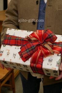 クリスマスプレゼントの靴下とアクセサリー