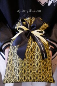 クリスマスプレゼントのワイヤレス充電器